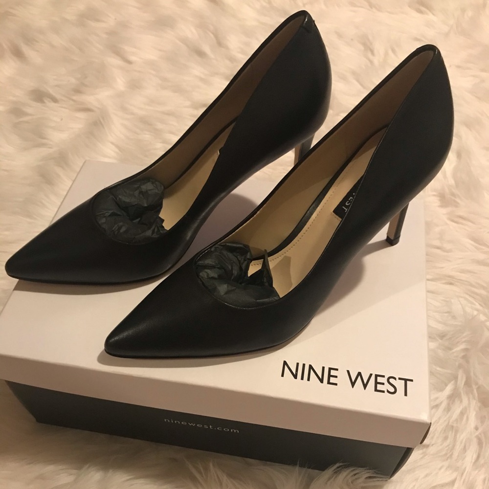 Nine West Black Leather heals